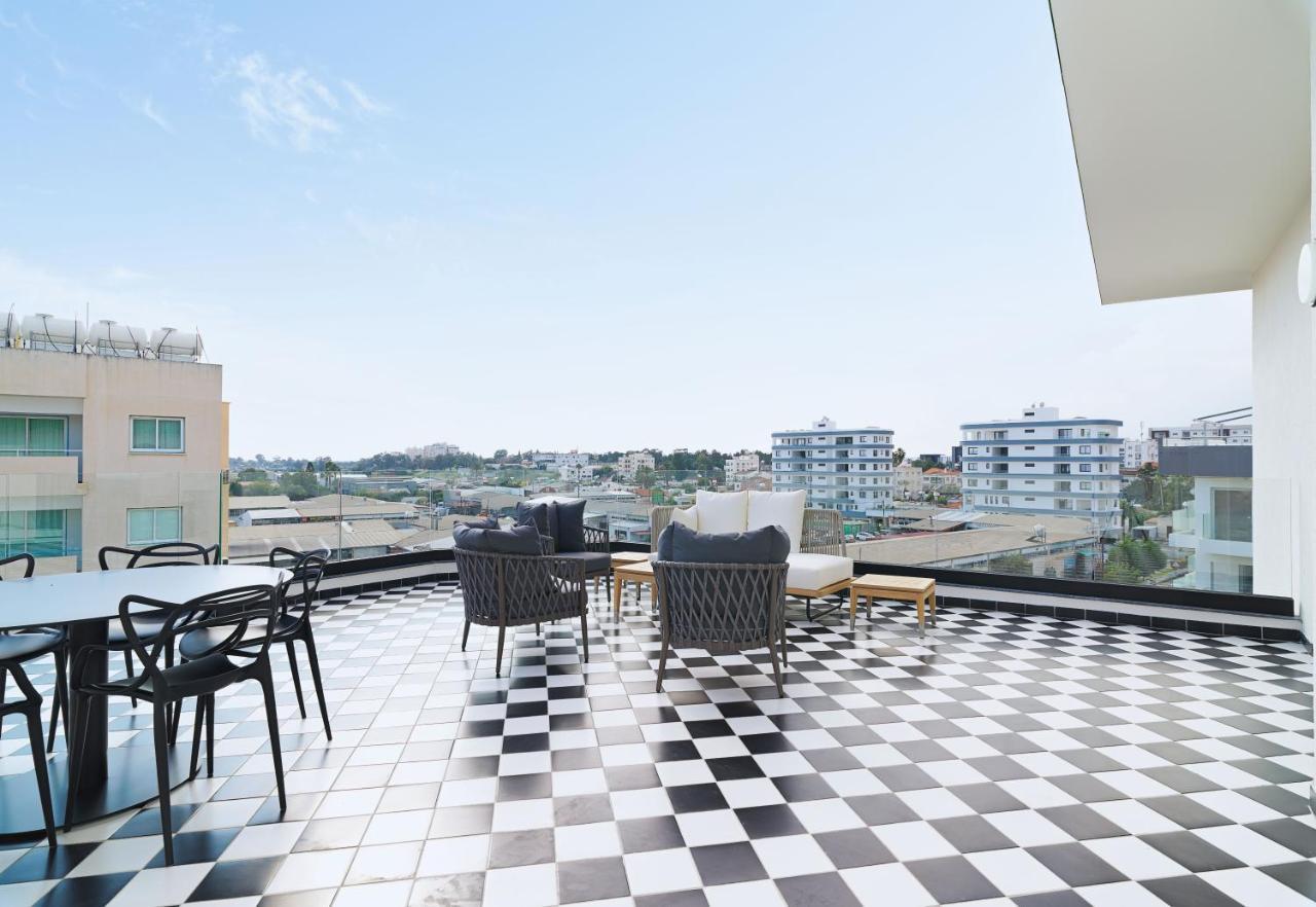 Liv The City Suites Adults Only لارنكا المظهر الخارجي الصورة