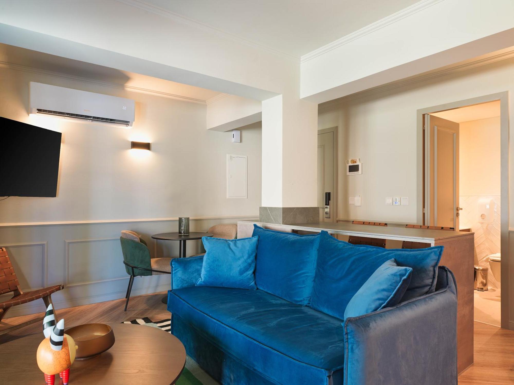 Liv The City Suites Adults Only لارنكا المظهر الخارجي الصورة